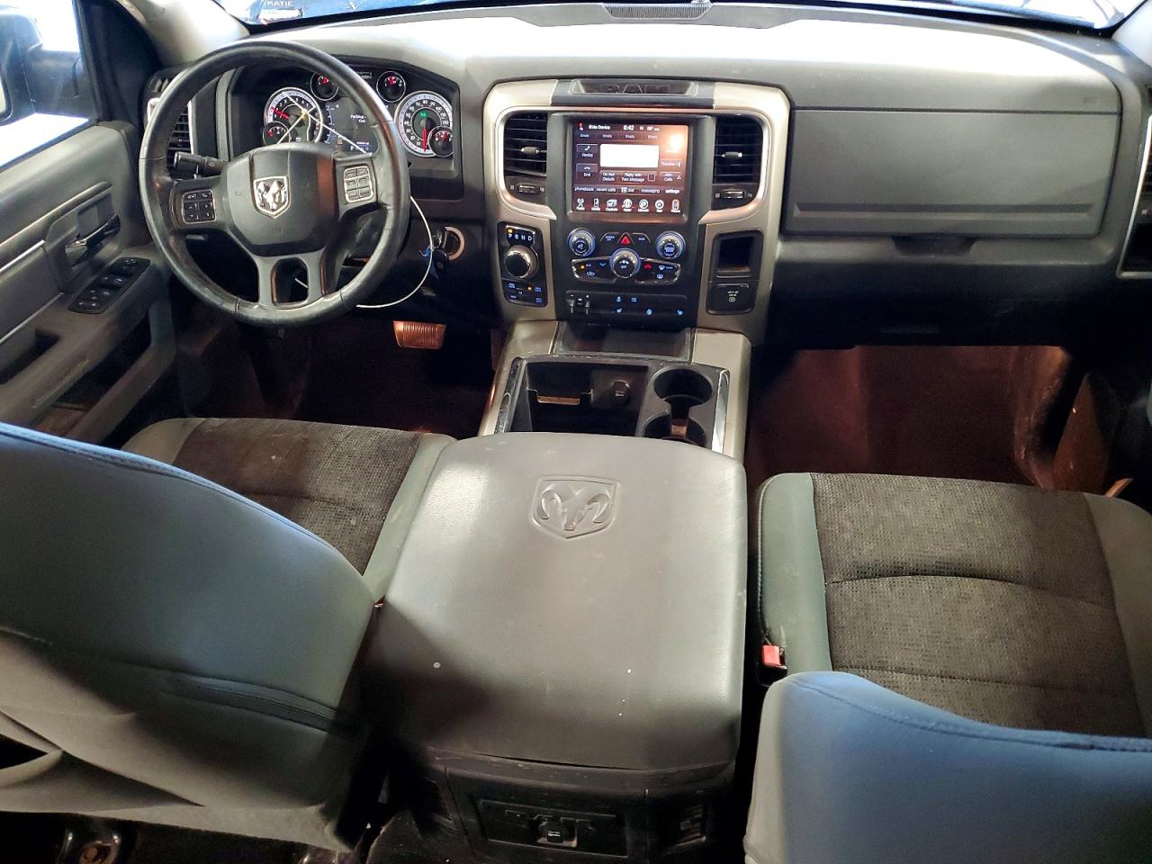 2013 RAM 1500 SLT photo 22