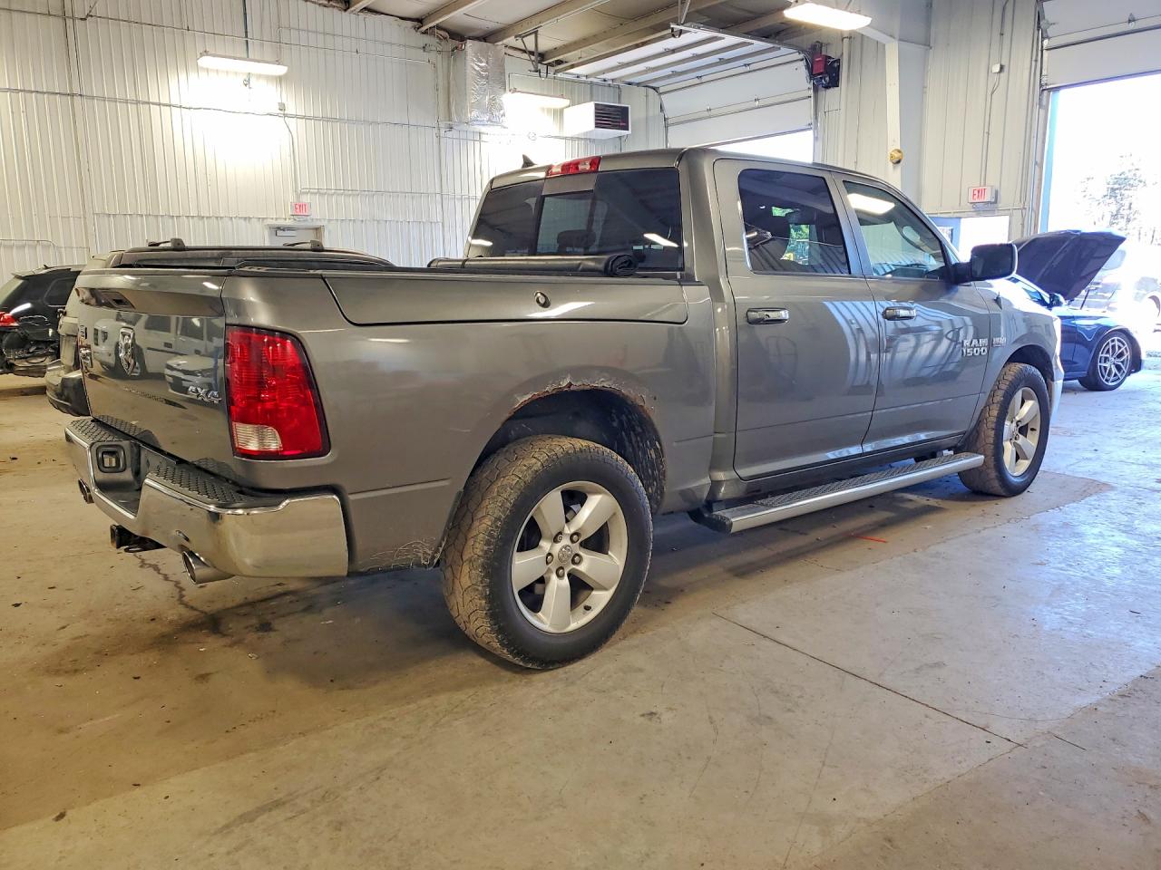 2013 RAM 1500 SLT photo 7