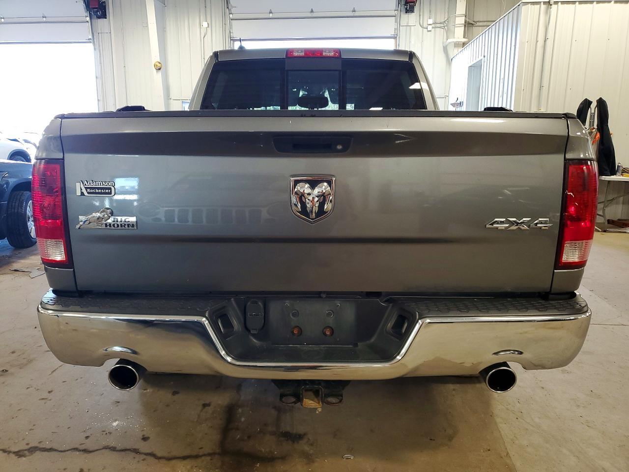 2013 RAM 1500 SLT photo 16