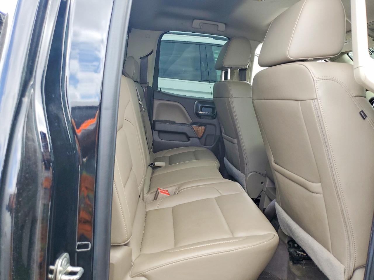 2017 GMC SIERRA K1500 SLT photo 19