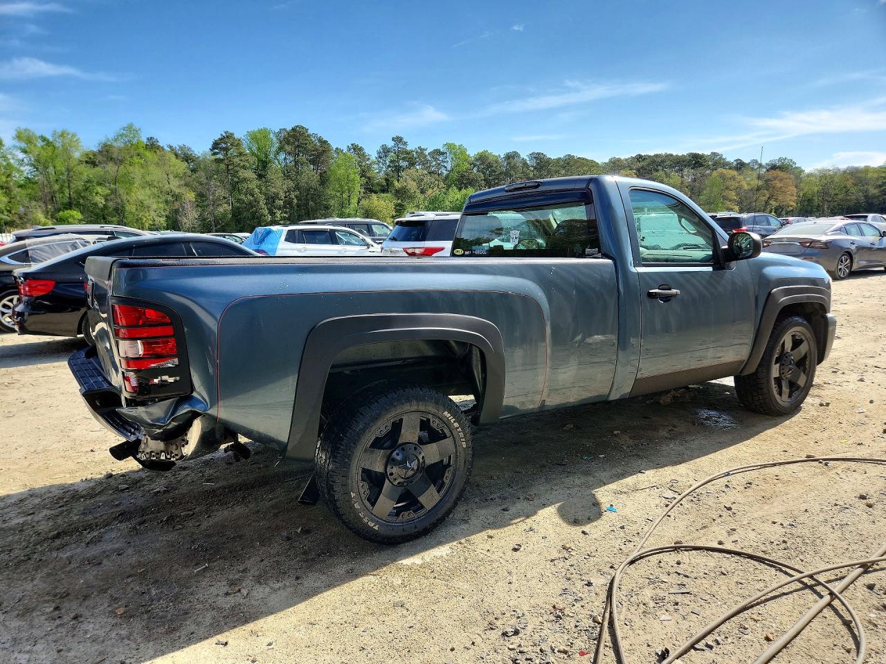 2010 CHEVROLET SILVERADO C1500 photo 7