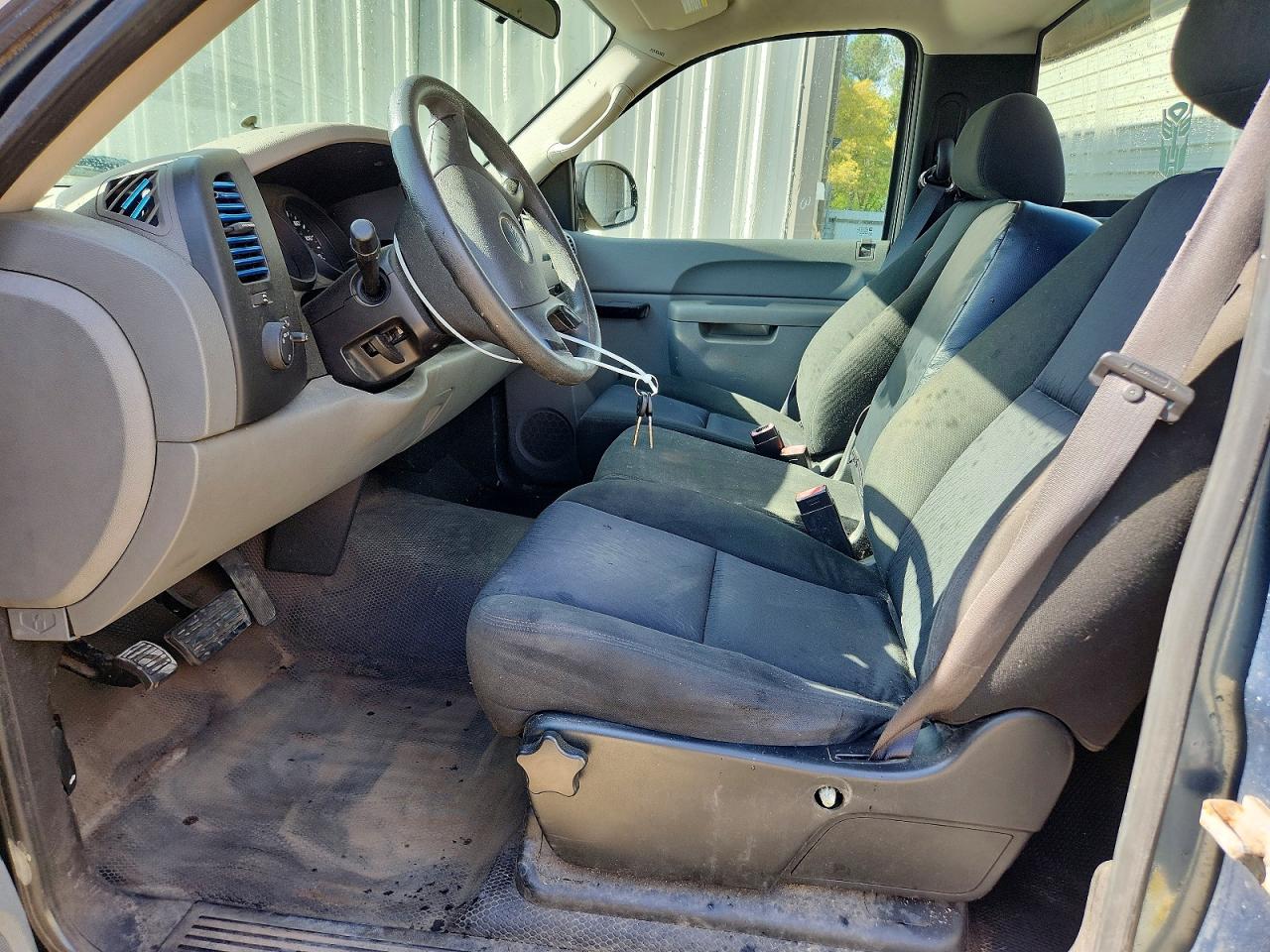 2010 CHEVROLET SILVERADO C1500 photo 19
