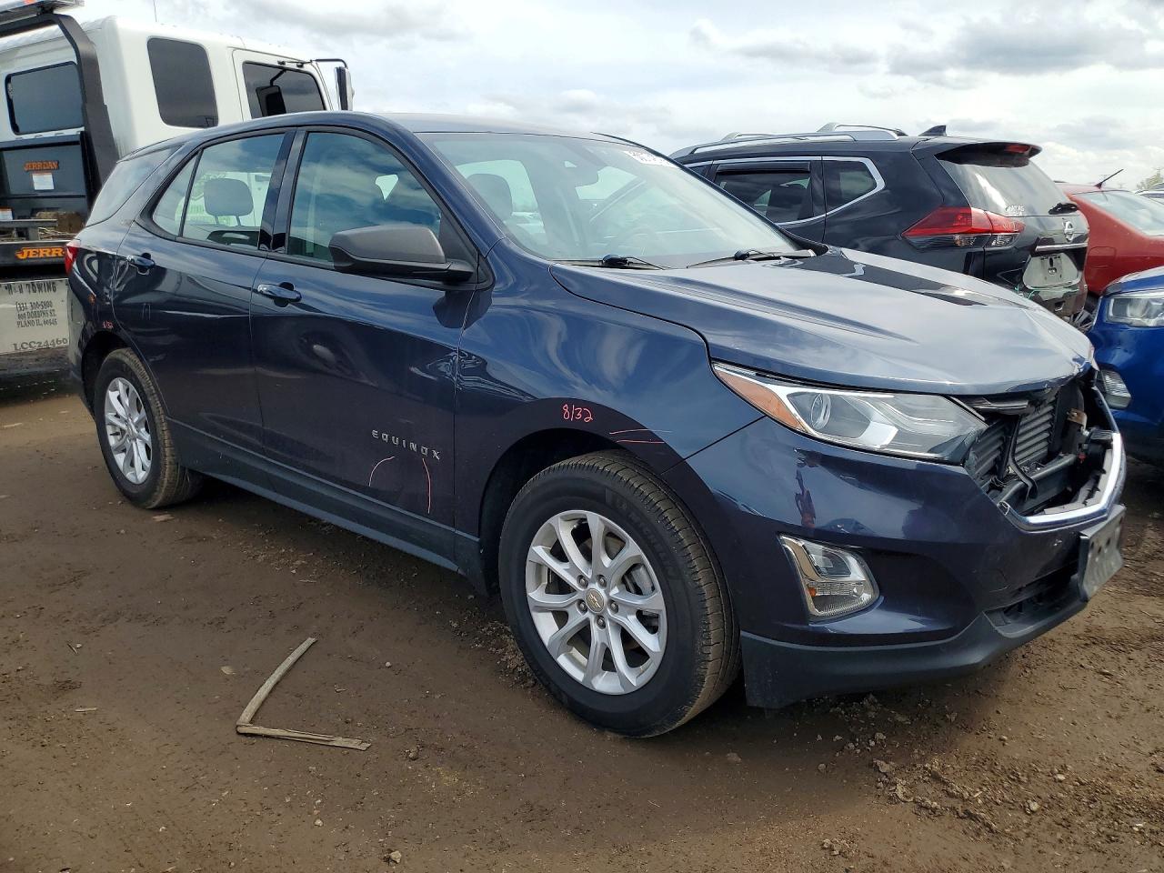 2018 CHEVROLET EQUINOX LS photo 4