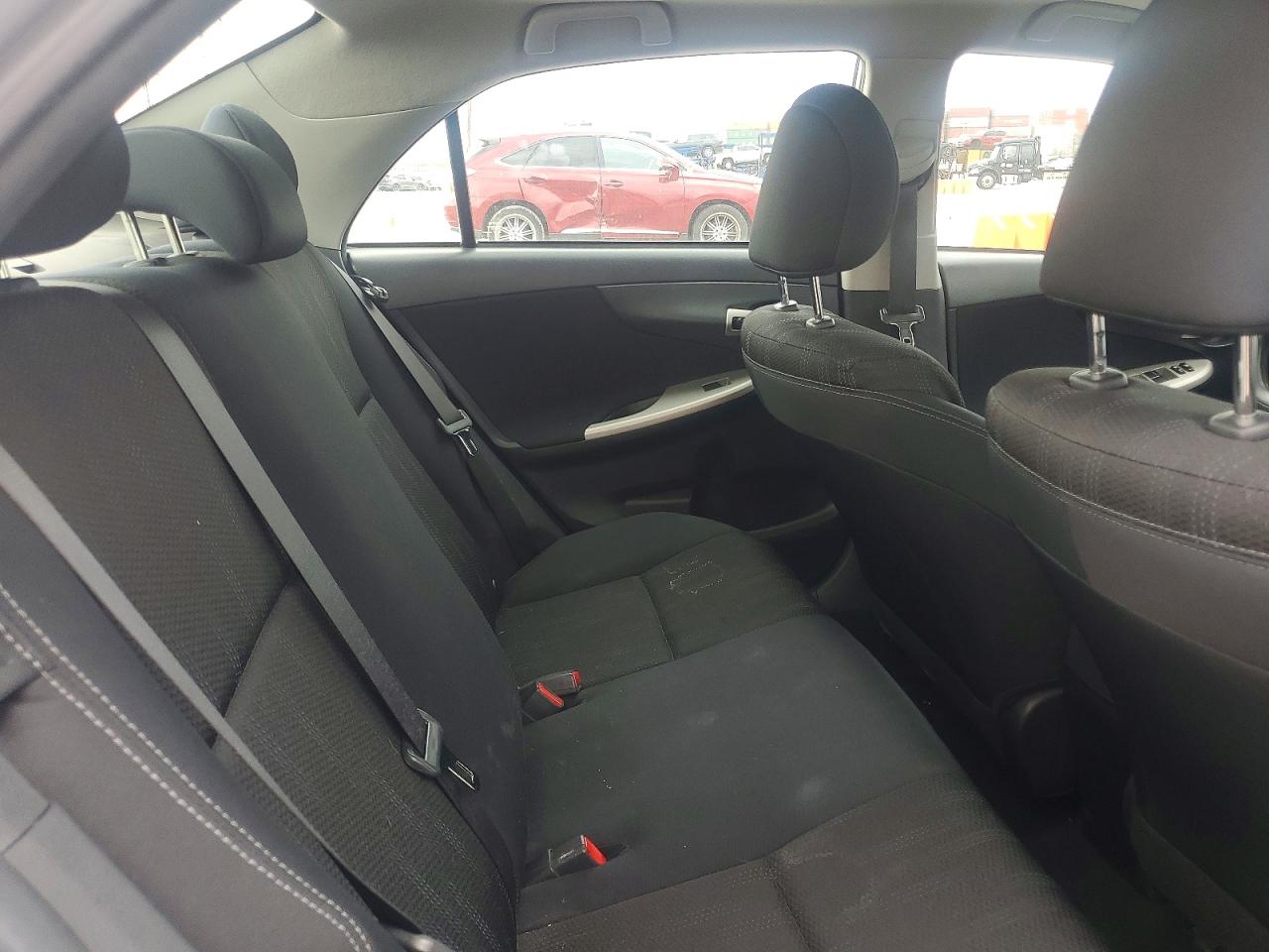 2012 TOYOTA COROLLA S photo 19