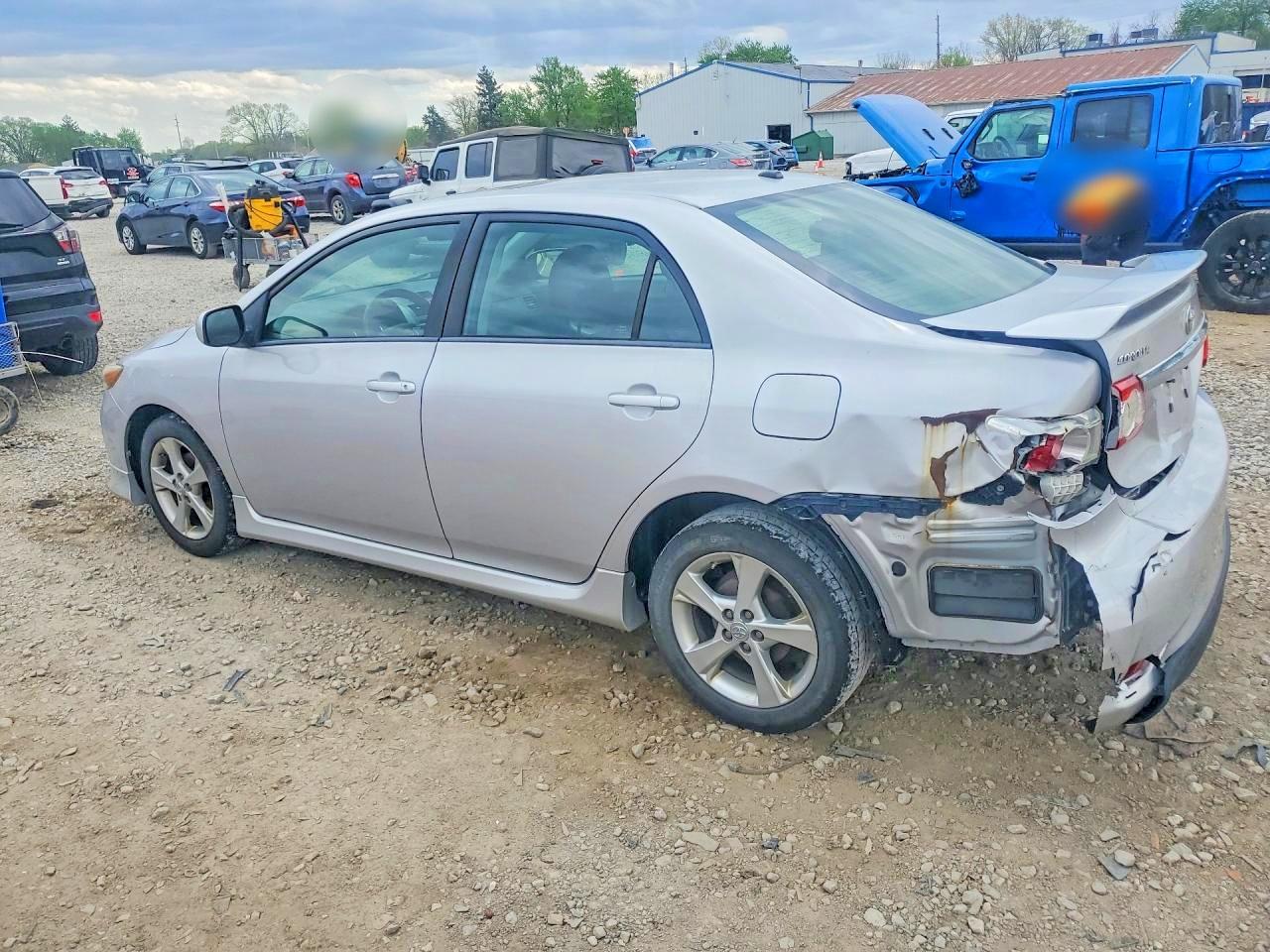 2012 TOYOTA COROLLA S photo 3