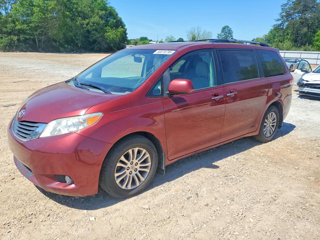 2013 TOYOTA SIENNA