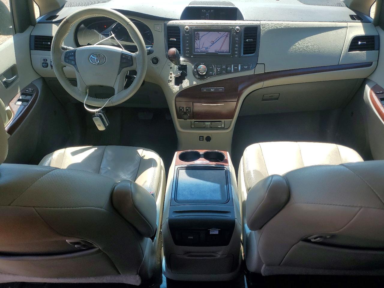 2013 TOYOTA SIENNA XLE 8-PASSENGER photo 15