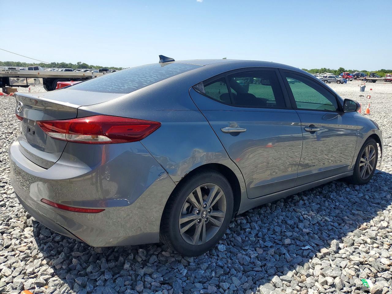 2018 HYUNDAI ELANTRA VALUE EDITION photo 3