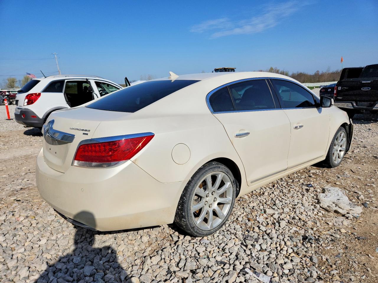 2010 BUICK LACROSSE CXS photo 3