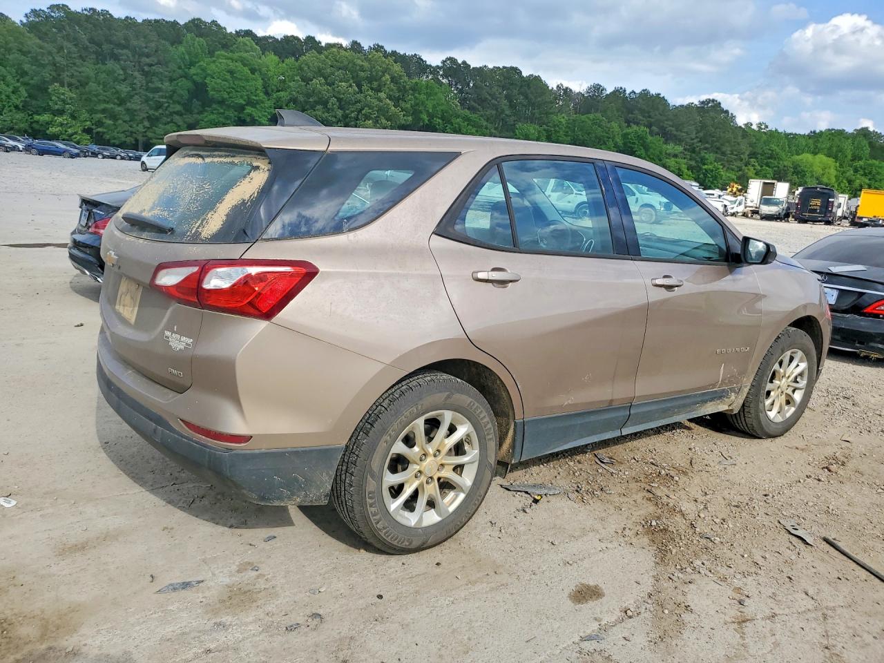 2019 CHEVROLET EQUINOX LS photo 3