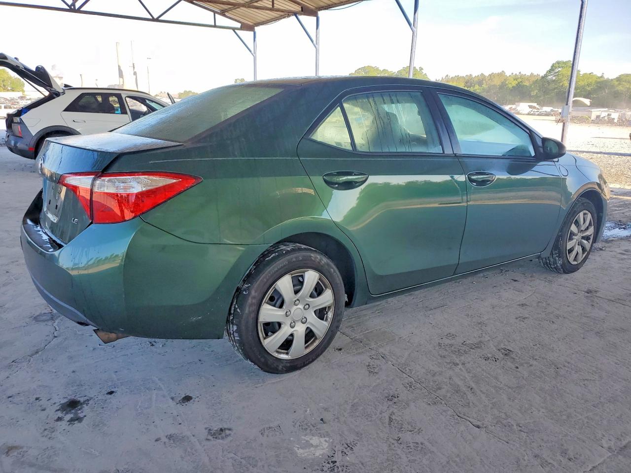 2014 TOYOTA COROLLA LE photo 3