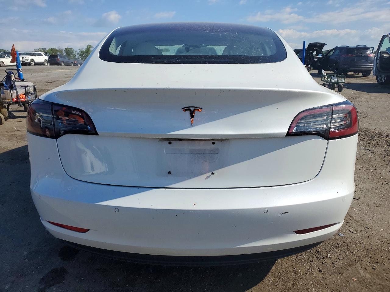 2018 TESLA MODEL 3 photo 11