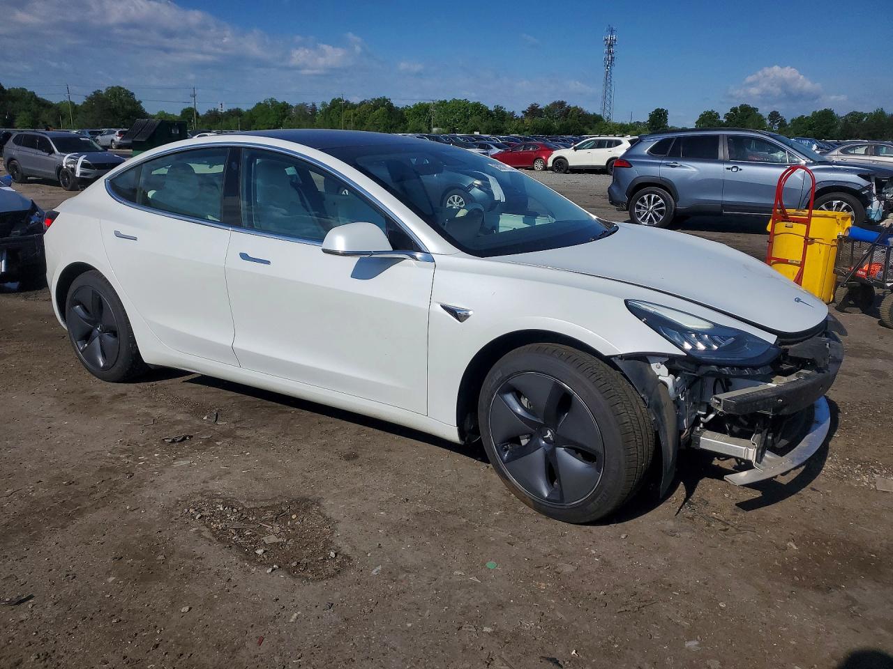 2018 TESLA MODEL 3 photo 7