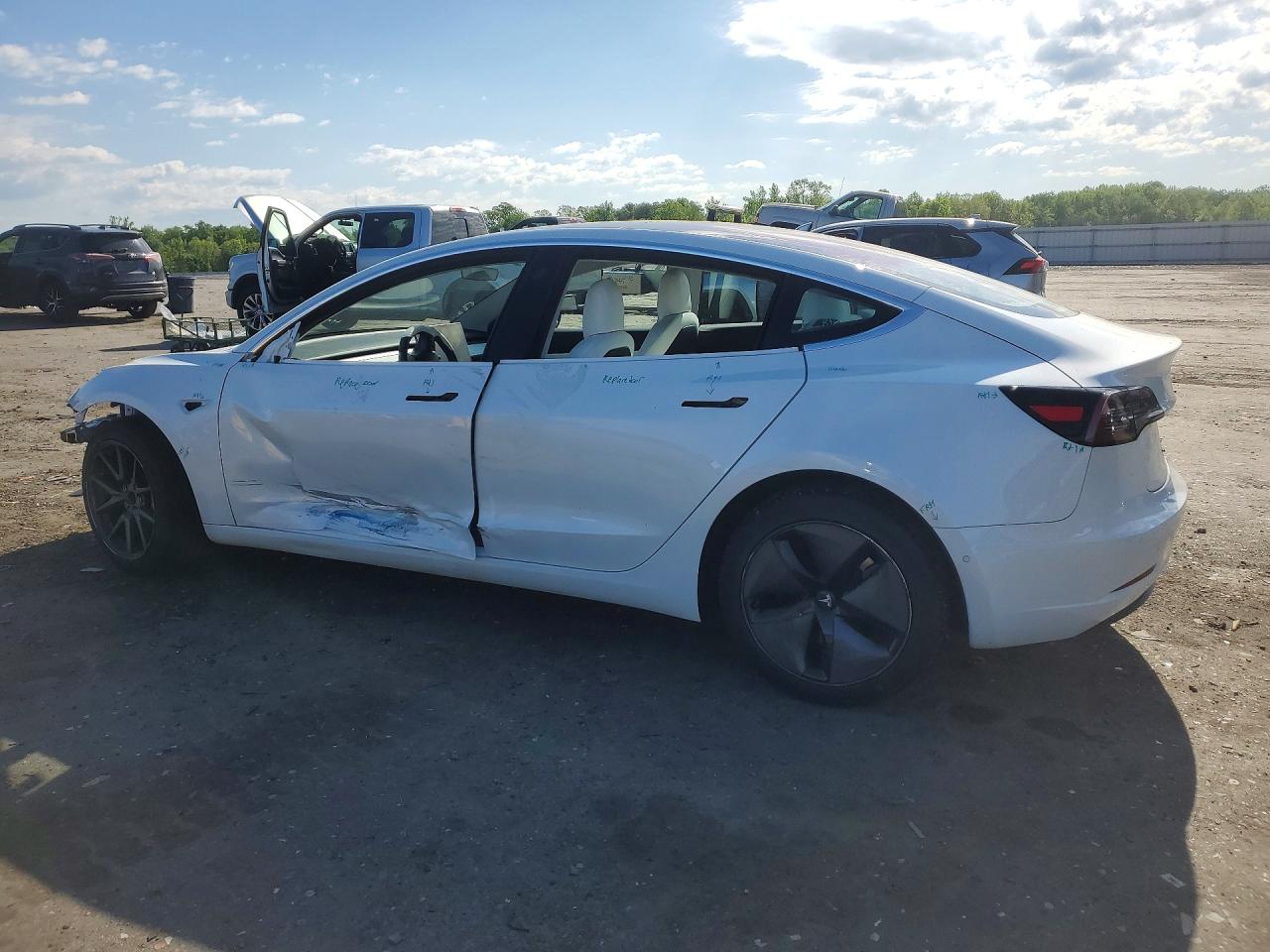 2018 TESLA MODEL 3 photo 3