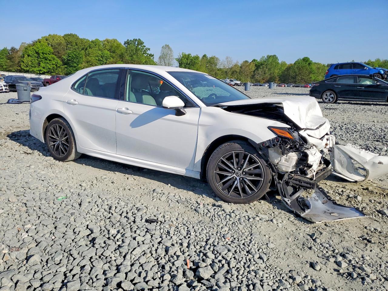 2021 TOYOTA CAMRY SE photo 7