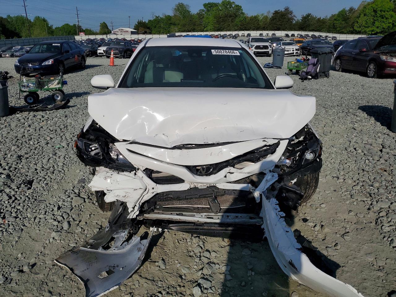 2021 TOYOTA CAMRY SE photo 9