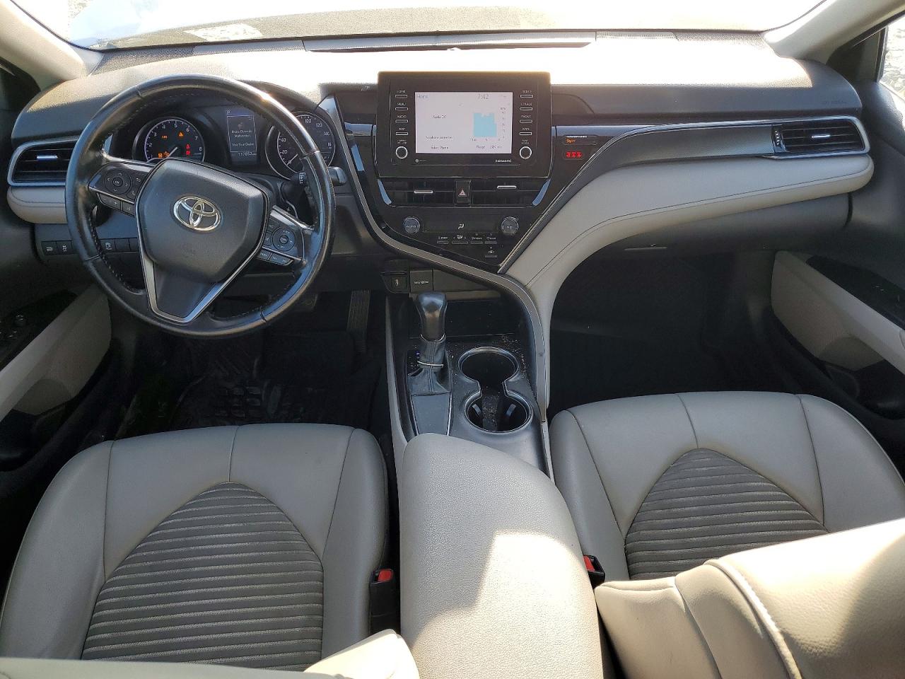 2021 TOYOTA CAMRY SE photo 15