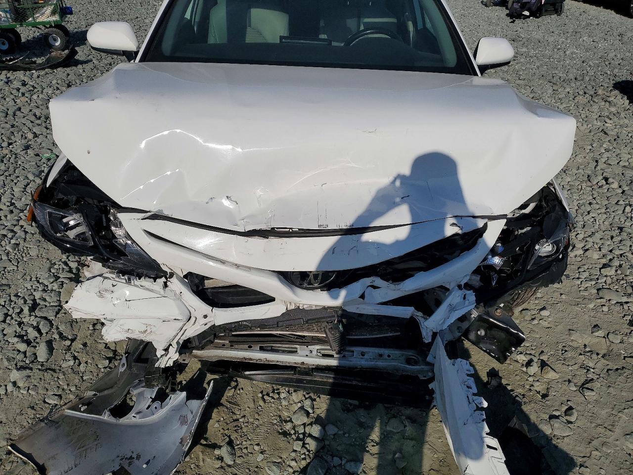 2021 TOYOTA CAMRY SE photo 21