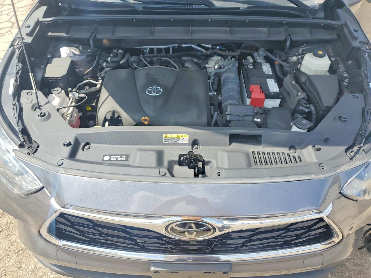 2022 TOYOTA HIGHLANDER XLE photo 23