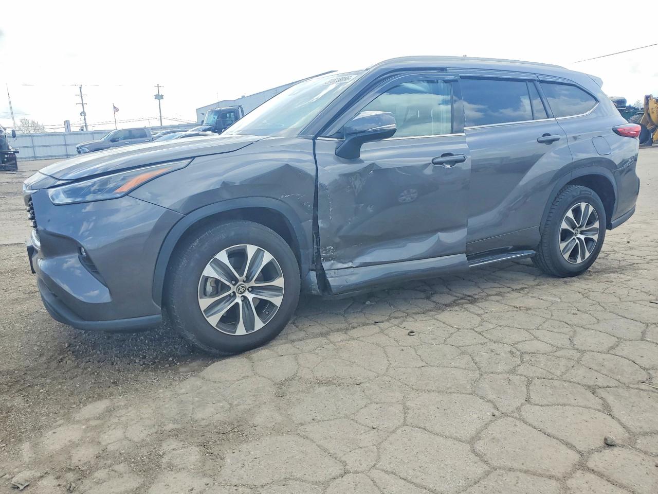 2022 TOYOTA HIGHLANDER