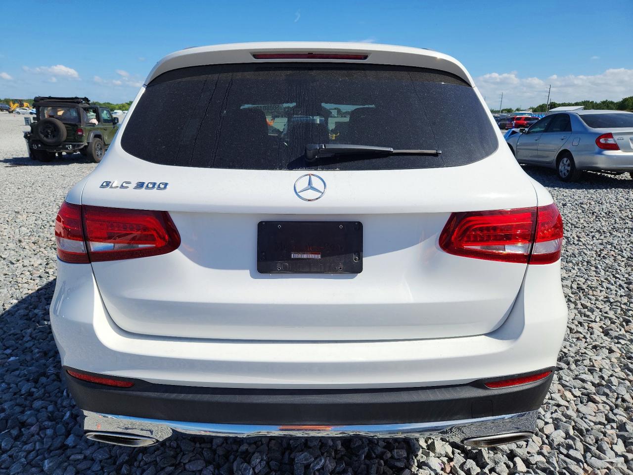 2017 MERCEDES-BENZ GLC 300 photo 16
