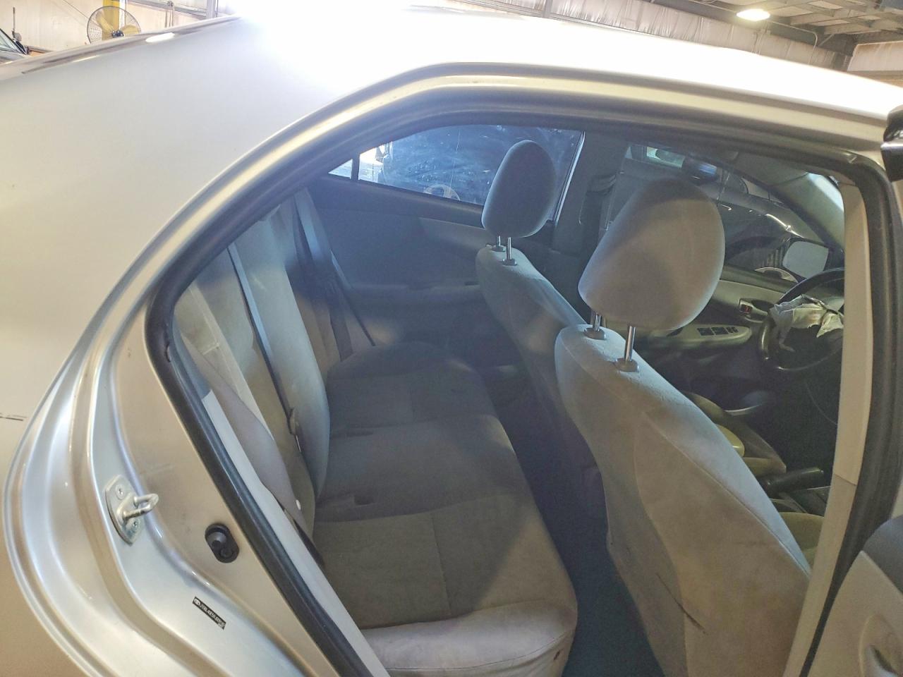2009 TOYOTA COROLLA LE photo 19