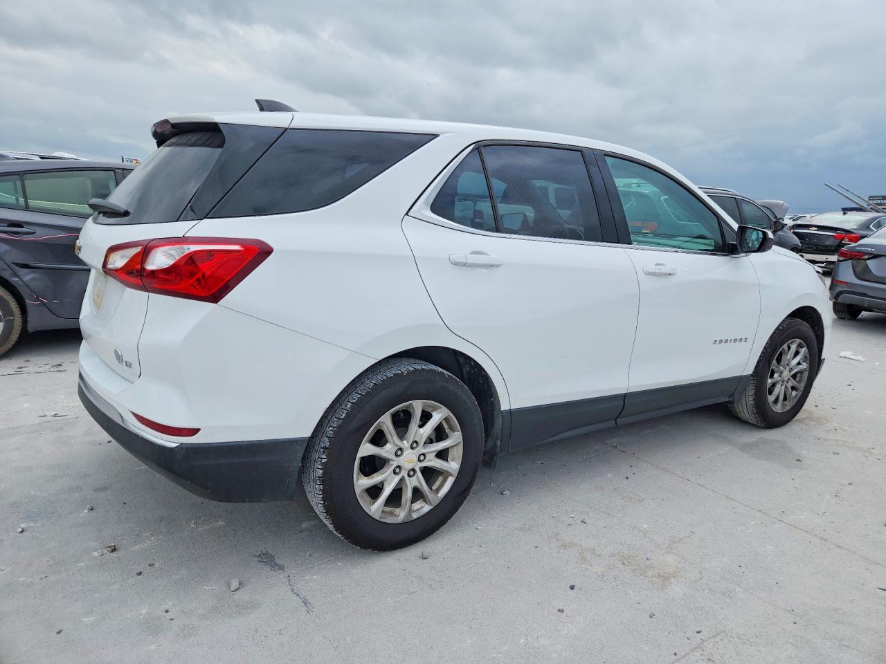2020 CHEVROLET EQUINOX LT photo 7