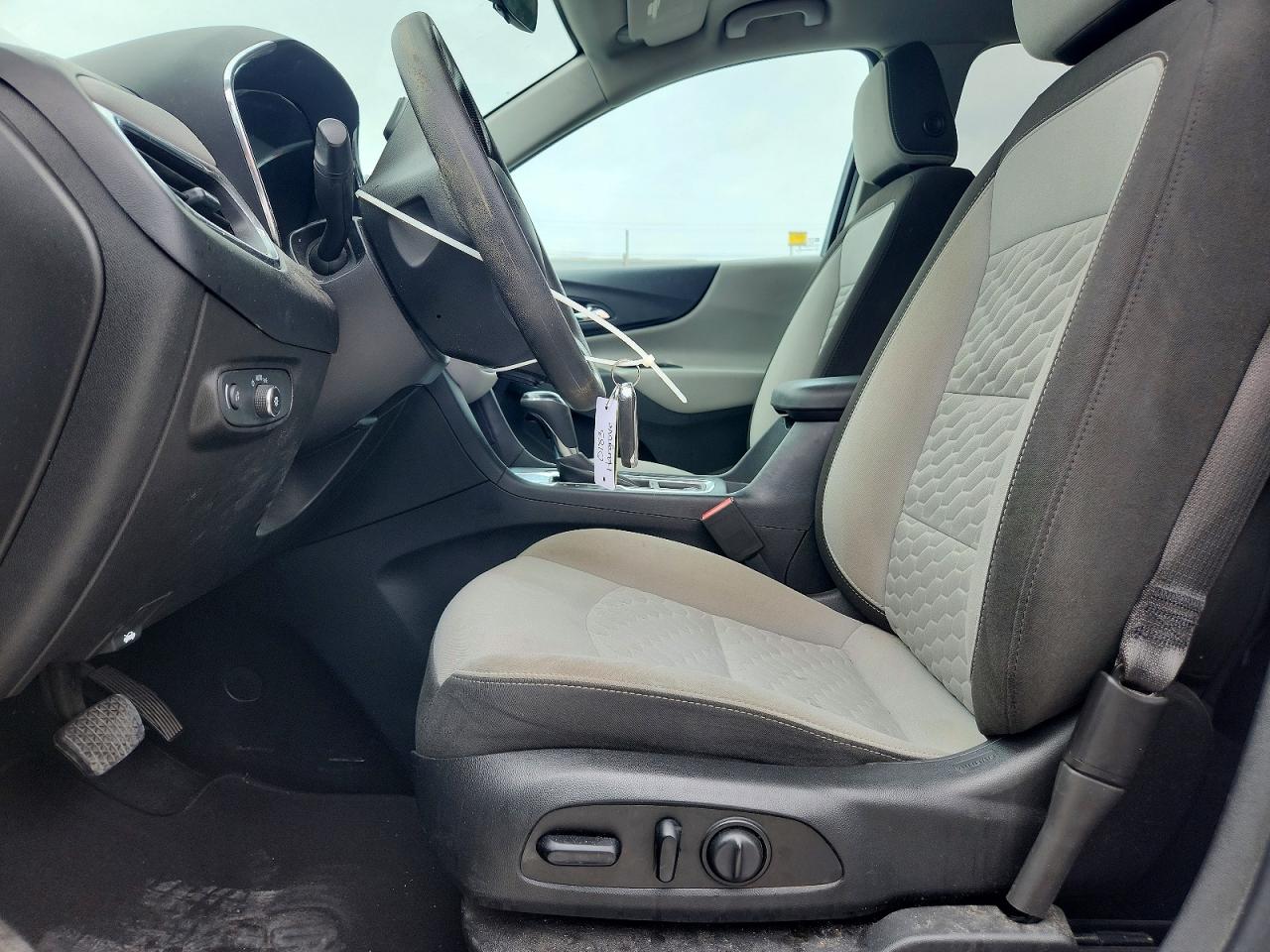 2020 CHEVROLET EQUINOX LT photo 19