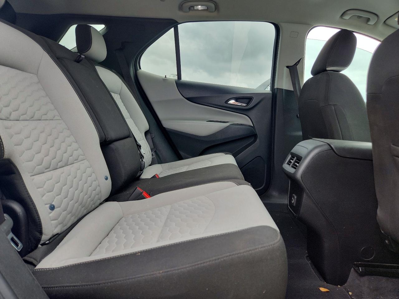 2020 CHEVROLET EQUINOX LT photo 31