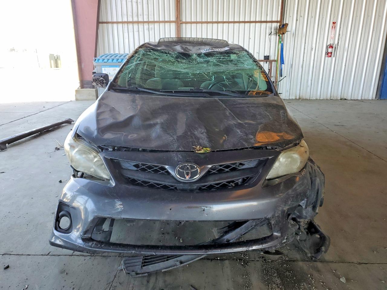2011 TOYOTA COROLLA LE photo 9