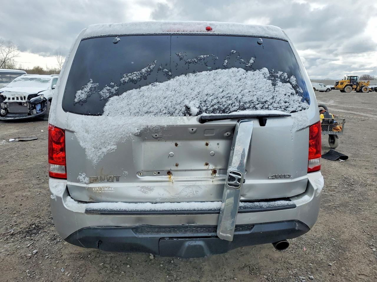 2015 HONDA PILOT EX photo 11