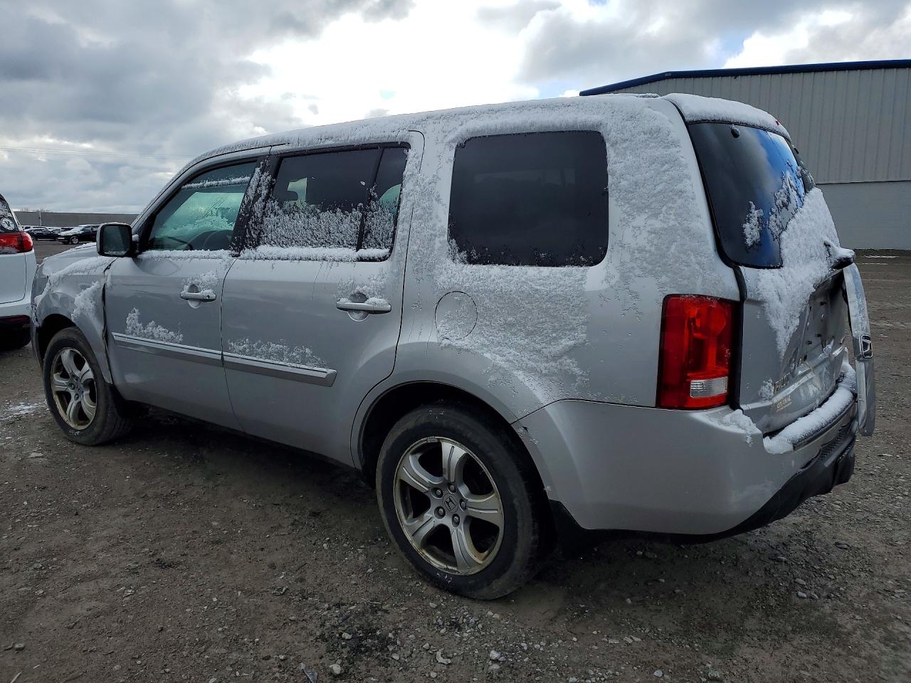 2015 HONDA PILOT EX photo 3