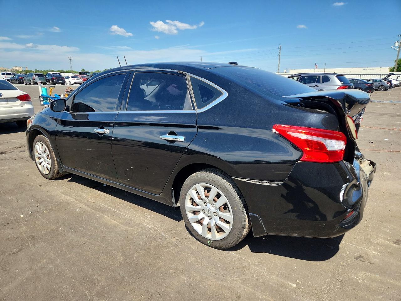 2017 NISSAN SENTRA SV photo 4