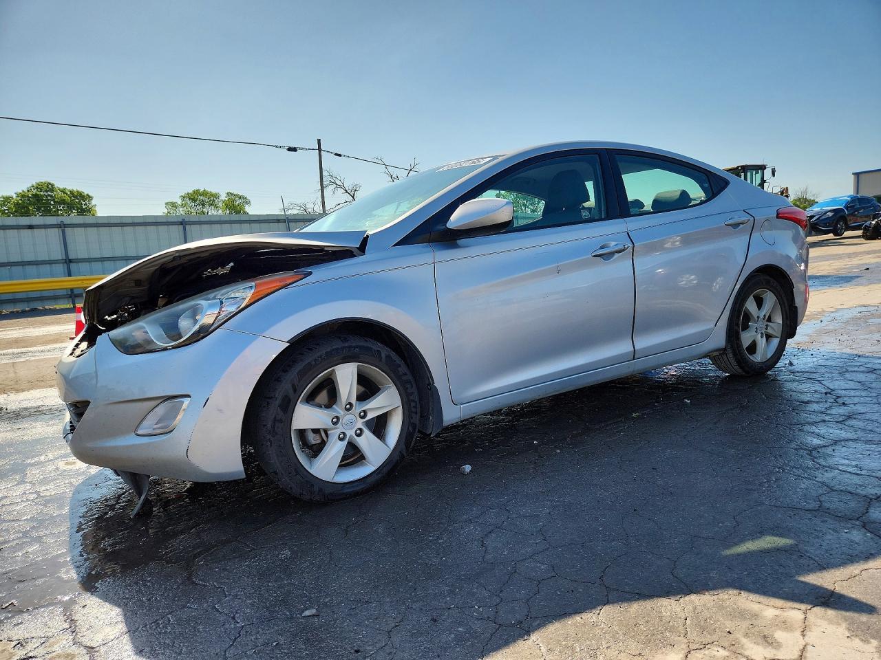 2013 HYUNDAI ELANTRA