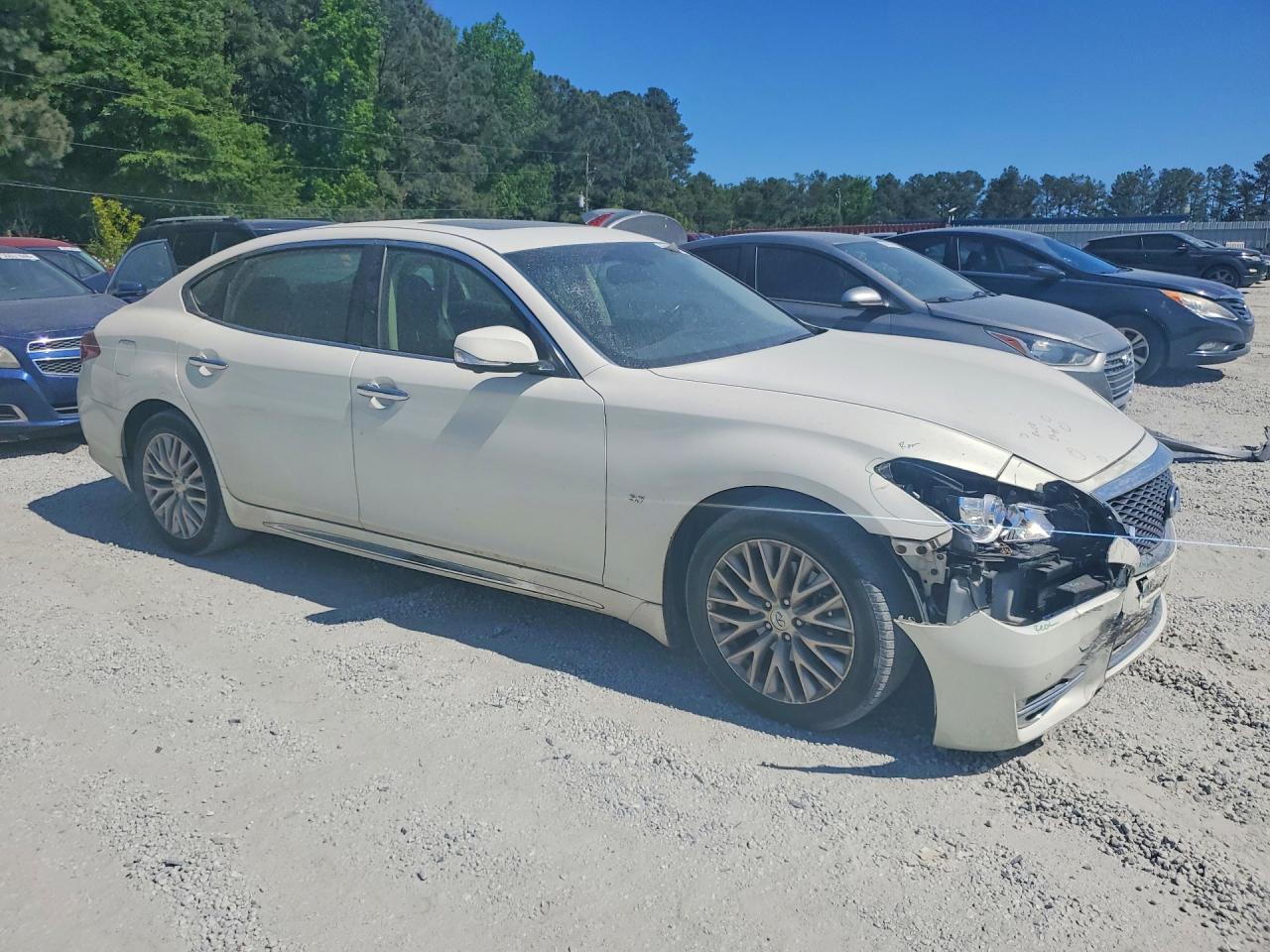 2015 INFINITI Q70L 3.7 photo 7