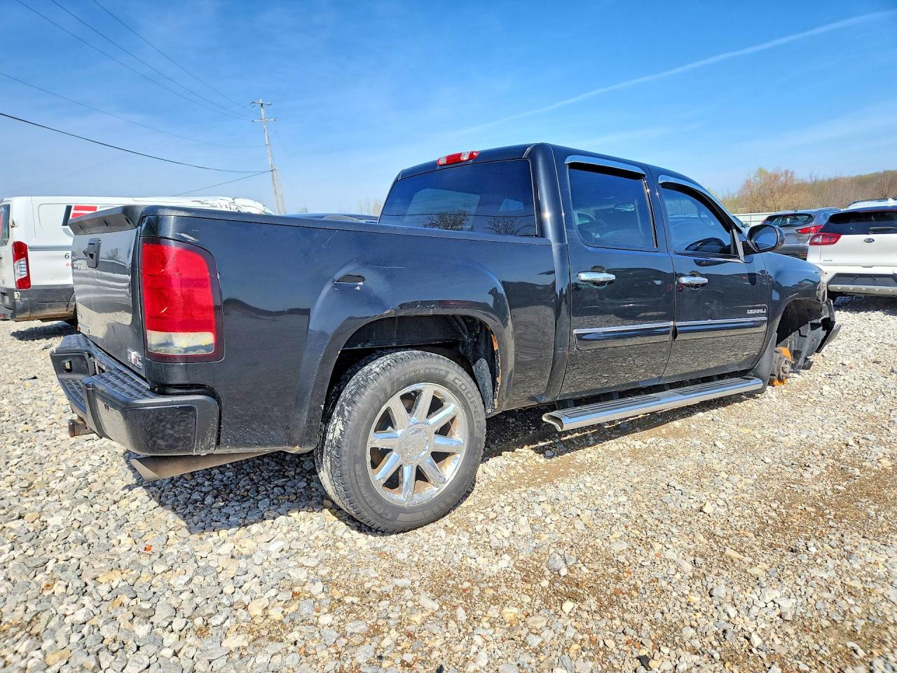 2011 GMC SIERRA K1500 DENALI photo 5