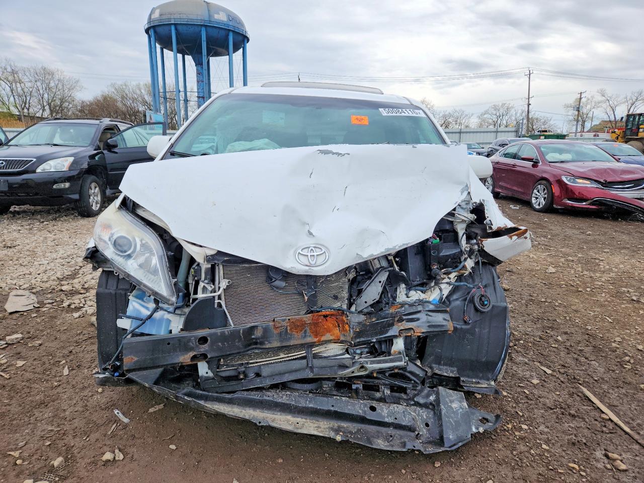 2013 TOYOTA SIENNA XLE 8-PASSENGER photo 13