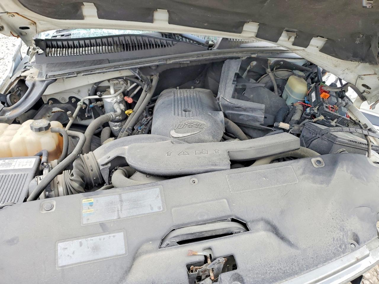 2002 CHEVROLET SUBURBAN C1500 photo 34