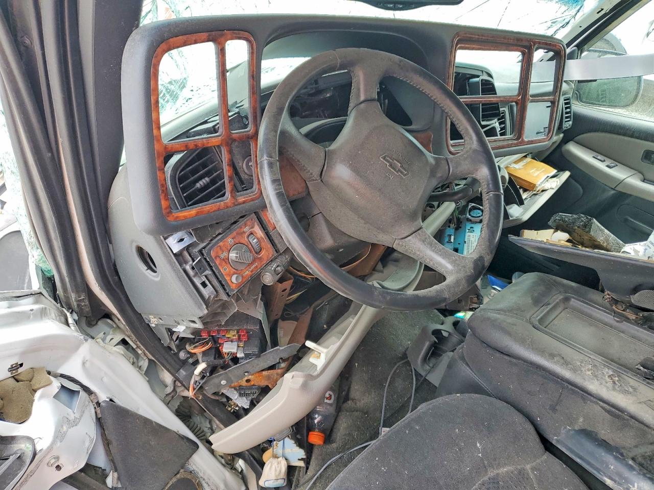 2002 CHEVROLET SUBURBAN C1500 photo 22