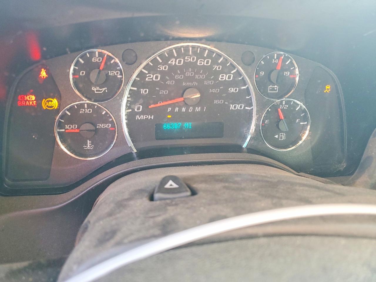 2023 GMC SAVANA G2500 photo 25