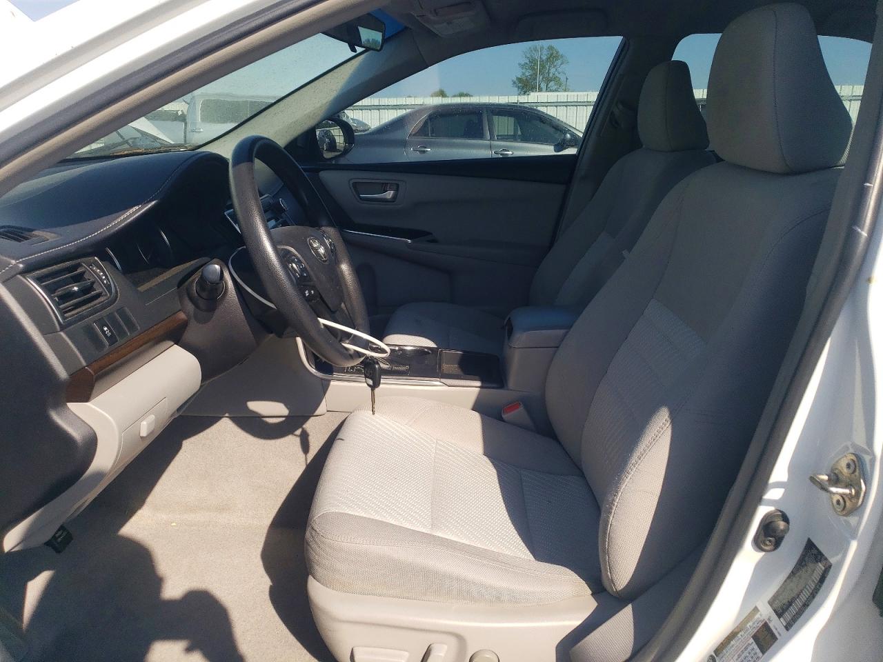 2016 TOYOTA CAMRY LE photo 19
