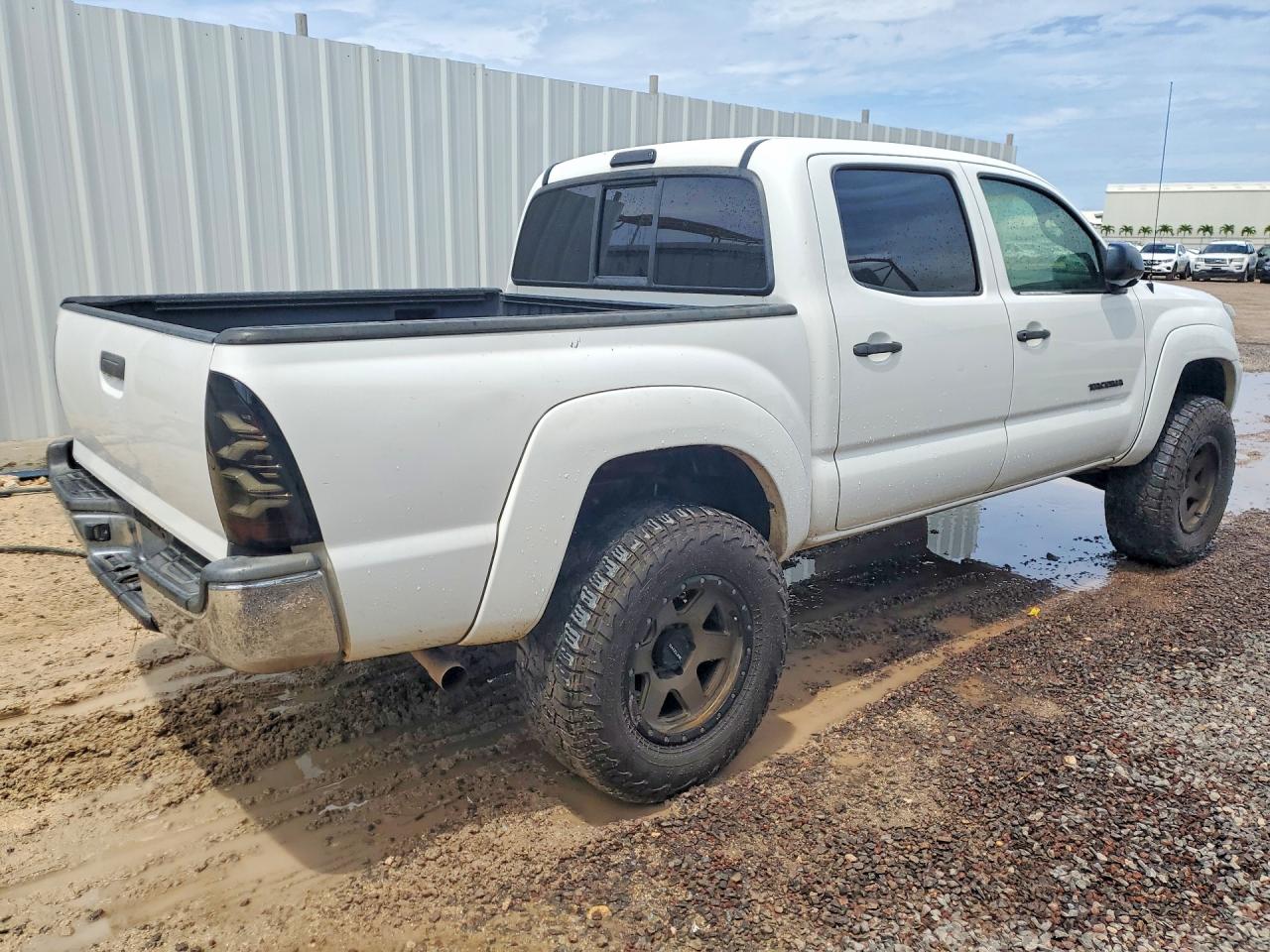 2005 TOYOTA TACOMA DOUBLE CAB PRERUNNER photo 3