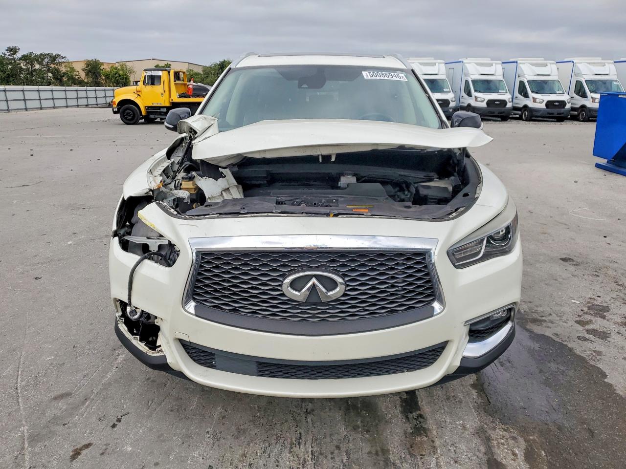 2020 INFINITI QX60 LUXE photo 5