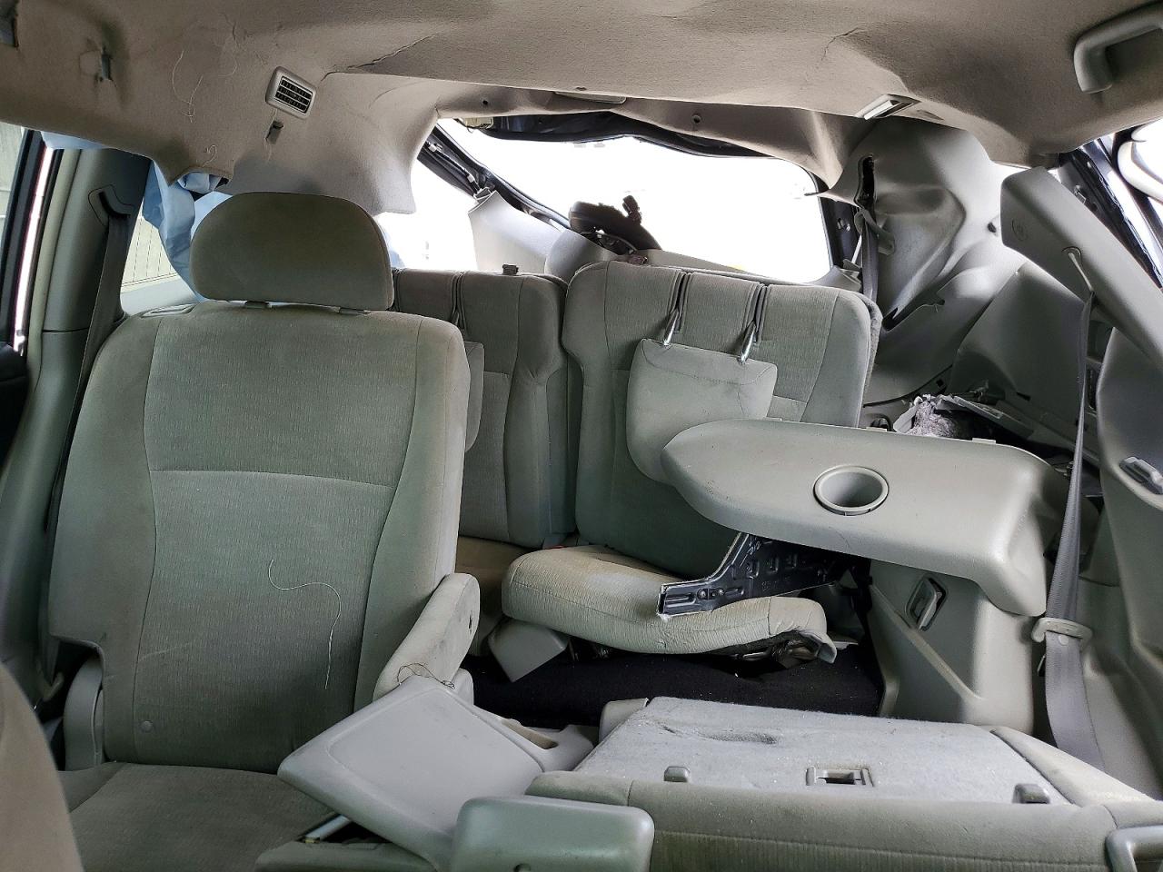2012 TOYOTA HIGHLANDER BASE photo 19