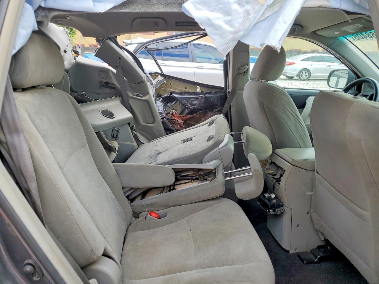 2012 TOYOTA HIGHLANDER BASE photo 21