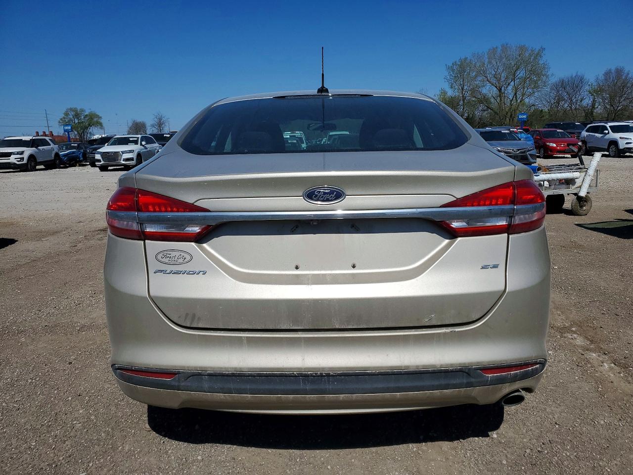 2017 FORD FUSION SE photo 11