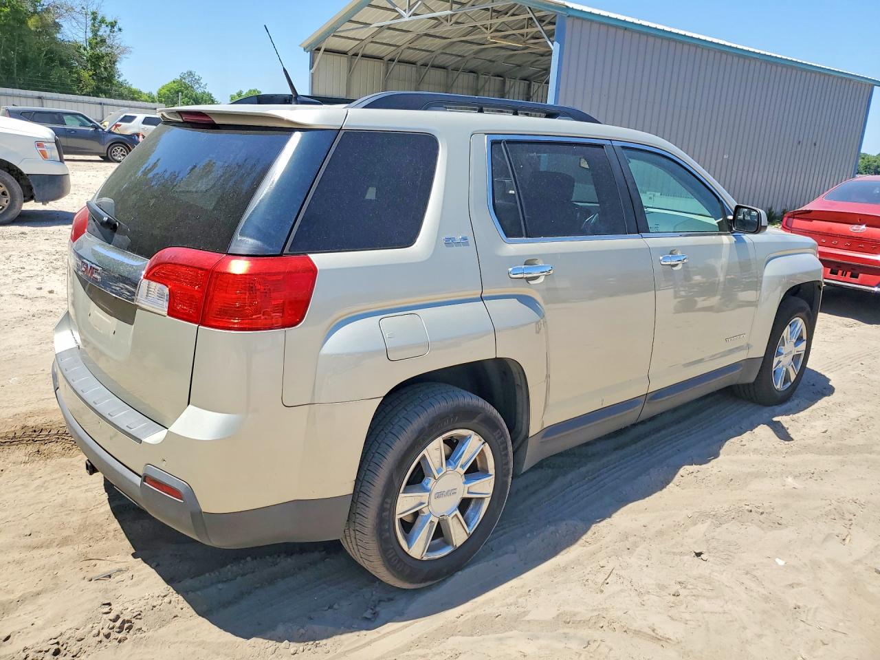2013 GMC TERRAIN SLE photo 5