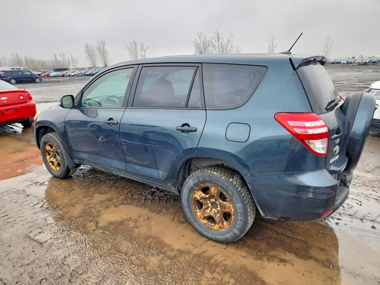 2011 TOYOTA RAV4 BASE photo 3