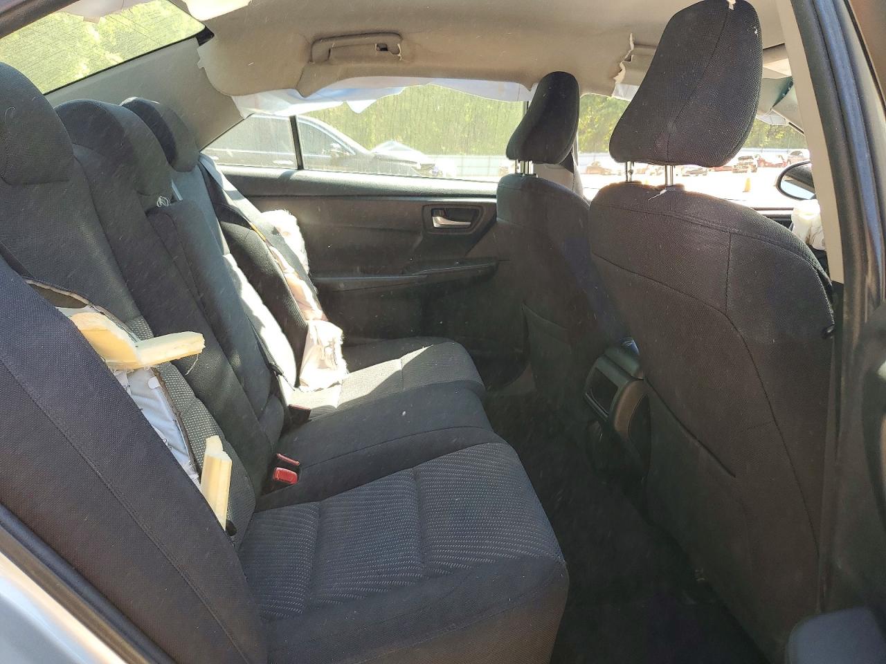 2016 TOYOTA CAMRY LE photo 19