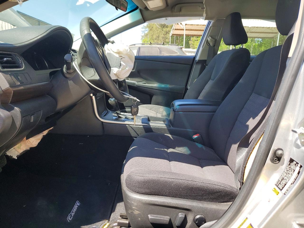 2016 TOYOTA CAMRY LE photo 13